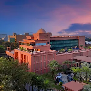5* Отель Taj & Convention Centre, Agra