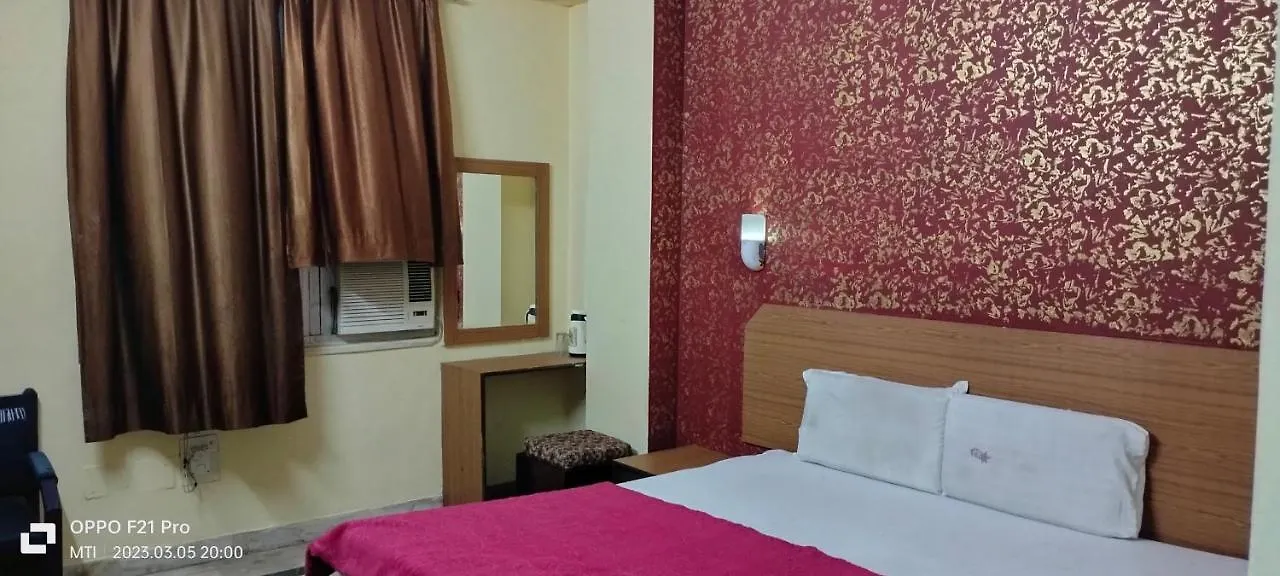 Hotel Zee Агра